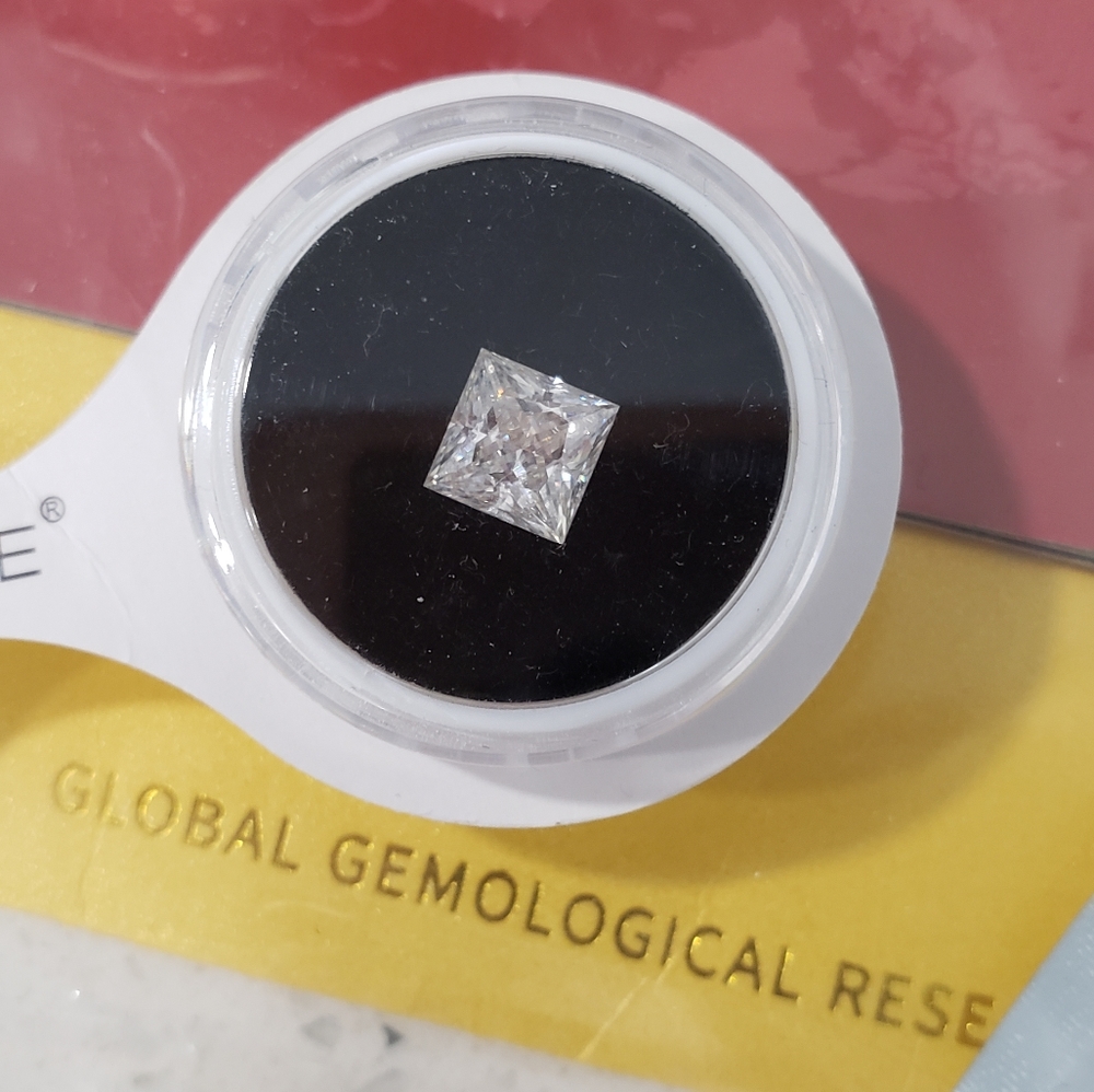 Gigajewe 7x7mm DEF moissanite princess cut